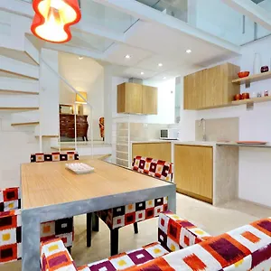 unique-loft-in-the-heart-of-rome.it-romehotels.com/